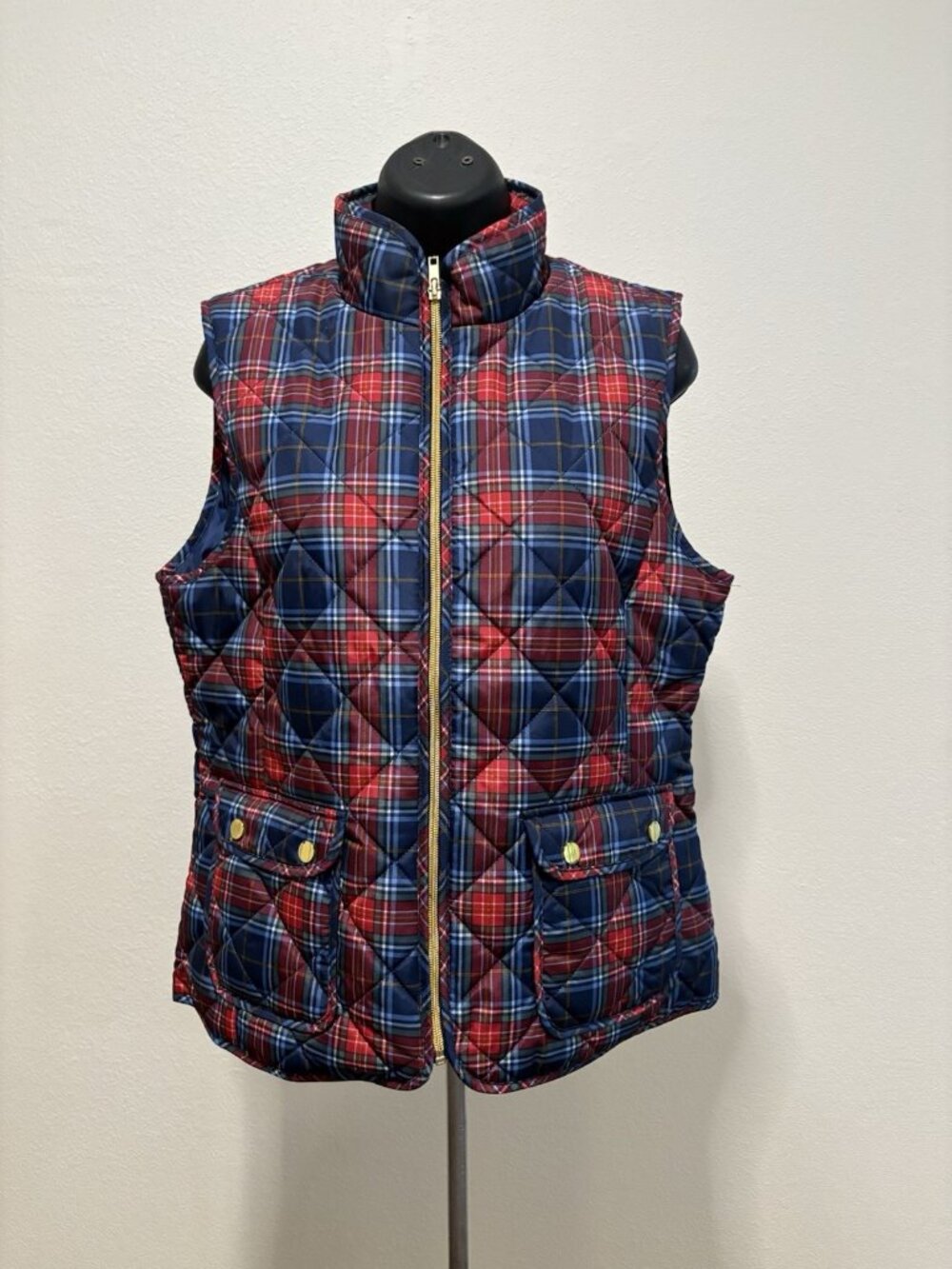 St Johns Bay Insulated Vest Womens Size Medium 8-10 Quilted Zip Up Puffer